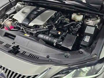 2018 Lexus ES с пробегом 78 733 км