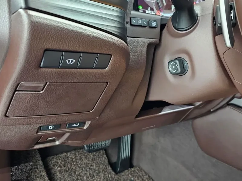 2018 Lexus ES с пробегом 78 733 км