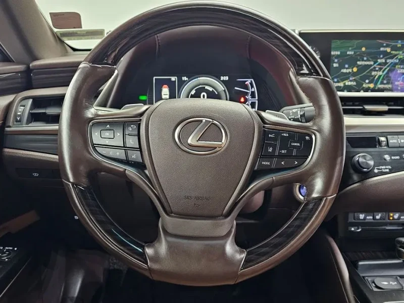 2018 Lexus ES с пробегом 78 733 км
