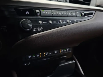 2018 Lexus ES с пробегом 78 733 км