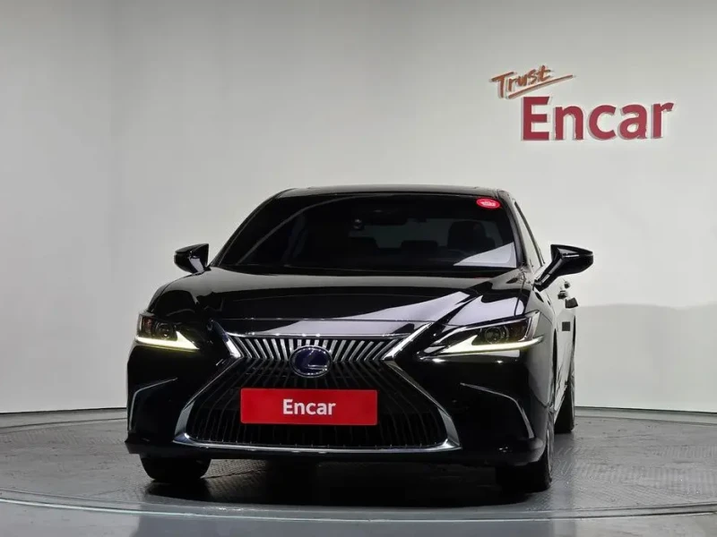 2018 Lexus ES с пробегом 123 352 км
