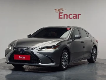 2020 Lexus ES с пробегом 48 477 км
