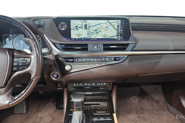 2020 Lexus ES с пробегом 48 477 км