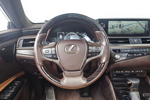 2020 Lexus ES с пробегом 48 477 км