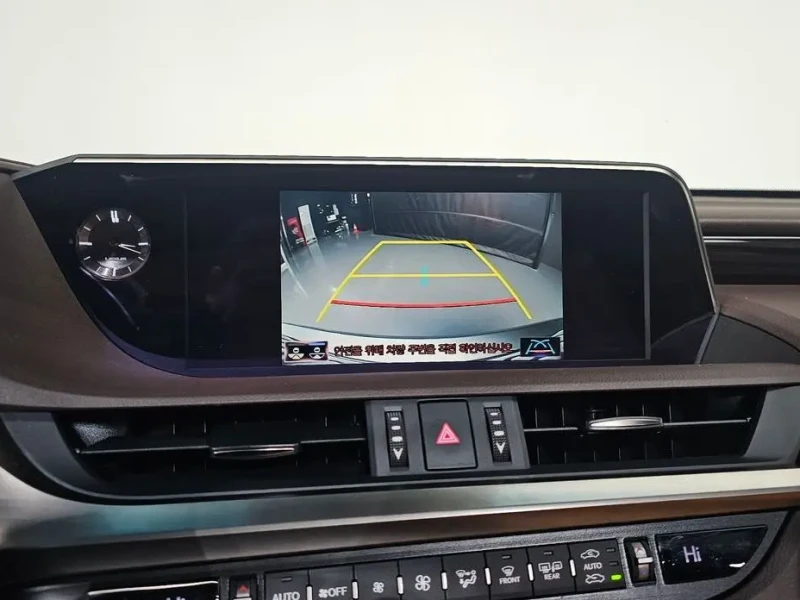 2020 Lexus ES с пробегом 48 477 км