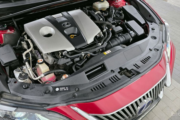 2018 Lexus ES с пробегом 122 348 км