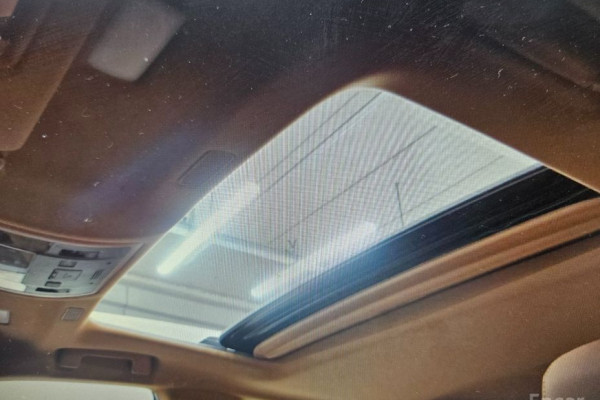 2024 Lexus ES с пробегом 18 418 км