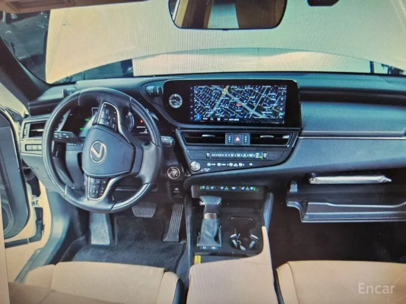 2024 Lexus ES с пробегом 18 418 км