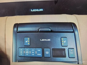 2024 Lexus ES с пробегом 18 418 км