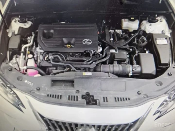 2024 Lexus ES с пробегом 18 418 км