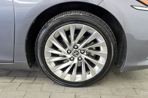 2021 Lexus ES с пробегом 89 505 км