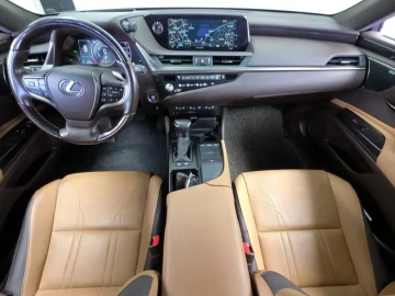 2021 Lexus ES с пробегом 89 505 км