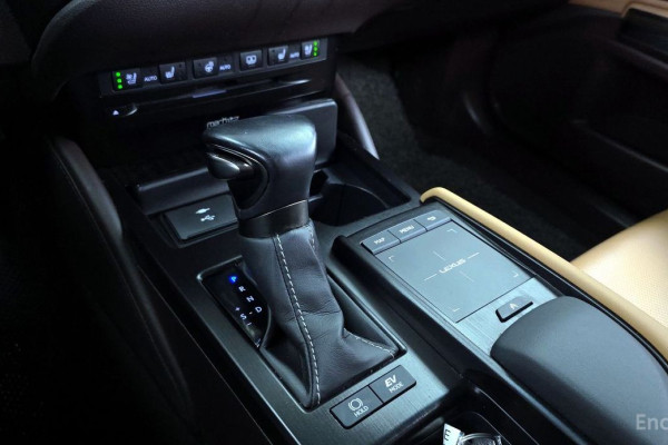 2021 Lexus ES с пробегом 89 505 км