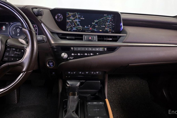 2021 Lexus ES с пробегом 89 505 км