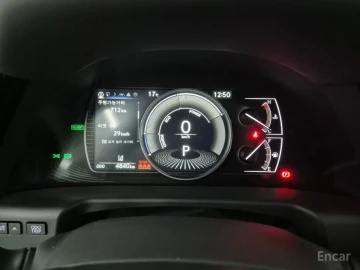 2025 Lexus ES с пробегом 4 839 км
