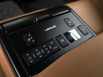 2021 Lexus ES с пробегом 89 505 км