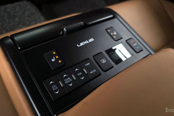 2021 Lexus ES с пробегом 89 505 км