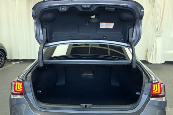 2021 Lexus ES с пробегом 89 505 км