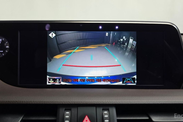 2020 Lexus ES с пробегом 25 775 км