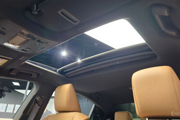 2020 Lexus ES с пробегом 25 775 км