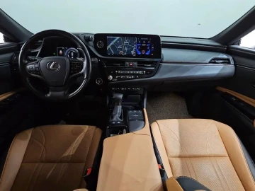 2021 Lexus ES с пробегом 94 539 км