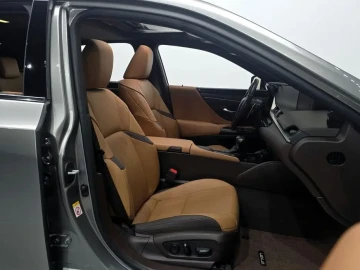 2019 Lexus ES с пробегом 103 492 км