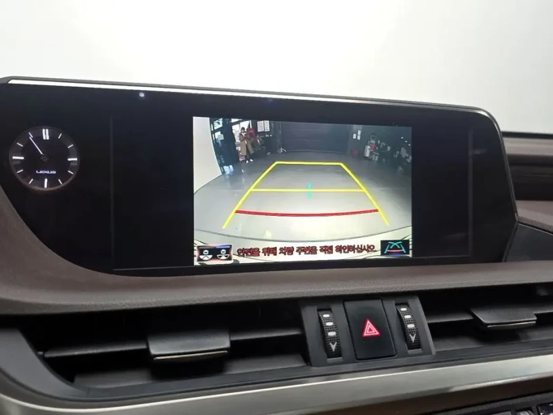 2019 Lexus ES с пробегом 103 492 км