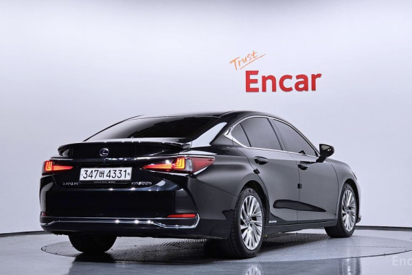 2018 Lexus ES с пробегом 110 764 км