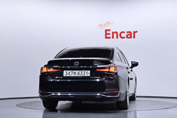 2018 Lexus ES с пробегом 110 764 км