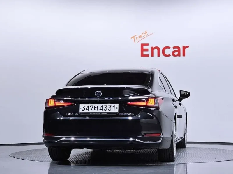 2018 Lexus ES с пробегом 110 764 км