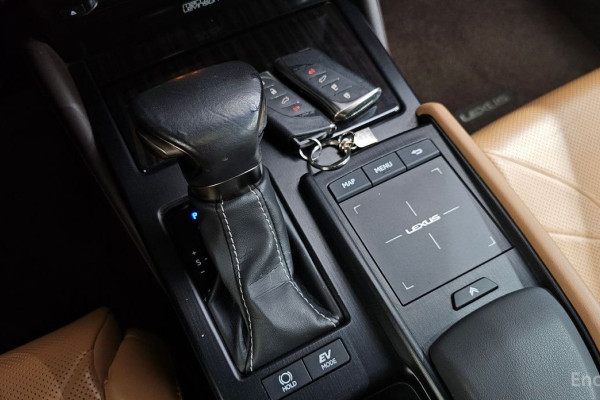 2018 Lexus ES с пробегом 110 764 км