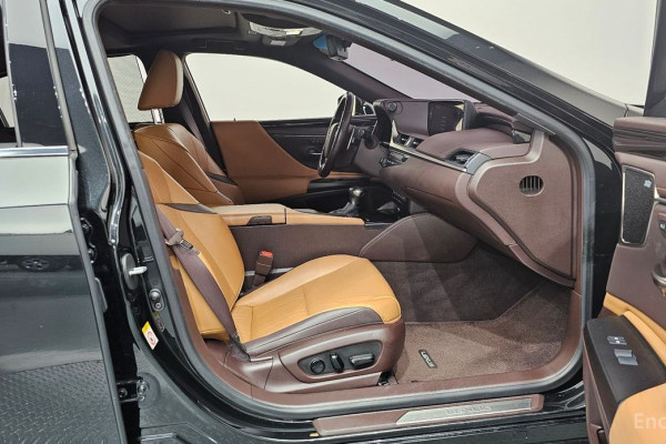 2018 Lexus ES с пробегом 110 764 км