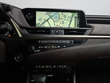 2018 Lexus ES с пробегом 110 764 км