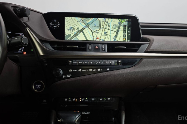 2018 Lexus ES с пробегом 110 764 км