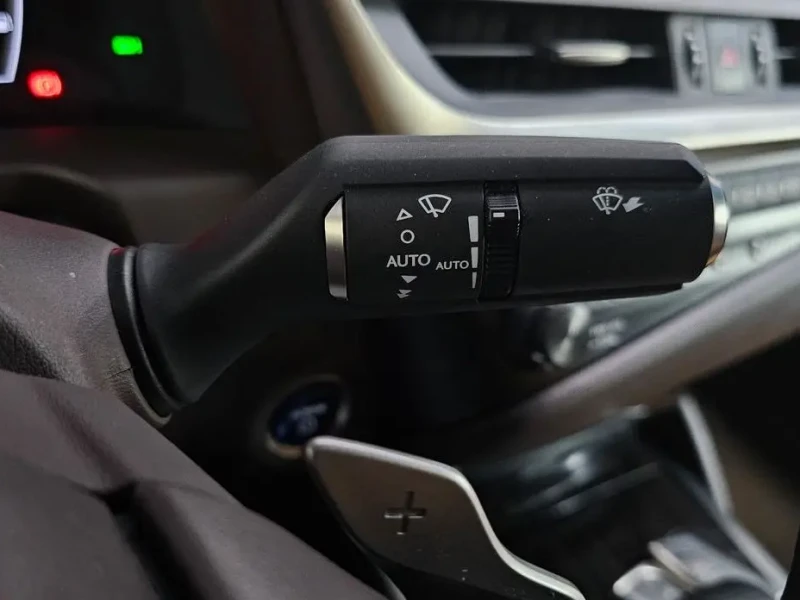 2018 Lexus ES с пробегом 110 764 км