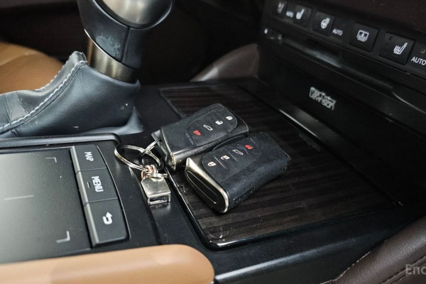 2018 Lexus ES с пробегом 110 764 км