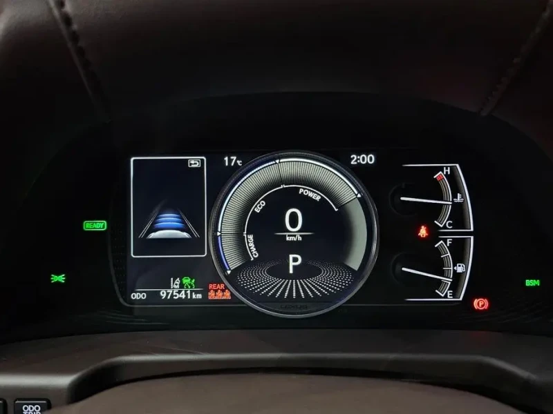 2019 Lexus ES с пробегом 97 541 км