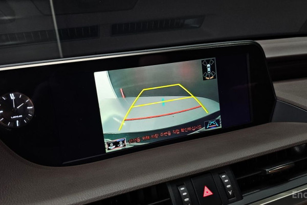 2019 Lexus ES с пробегом 97 541 км