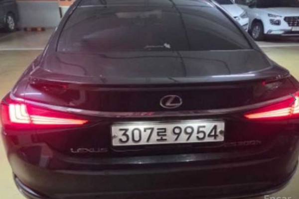 2019 Lexus ES с пробегом 169 532 км