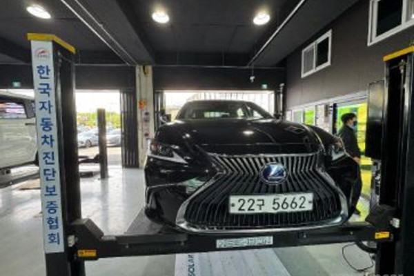 2018 Lexus ES с пробегом 69 232 км