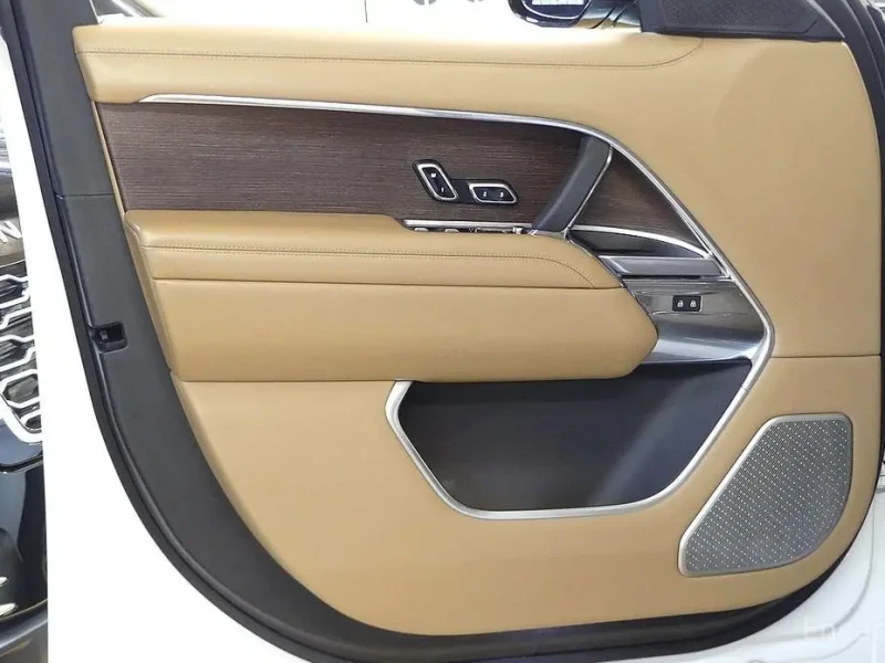 2023 Land Rover Range Rover с пробегом 37 700 км