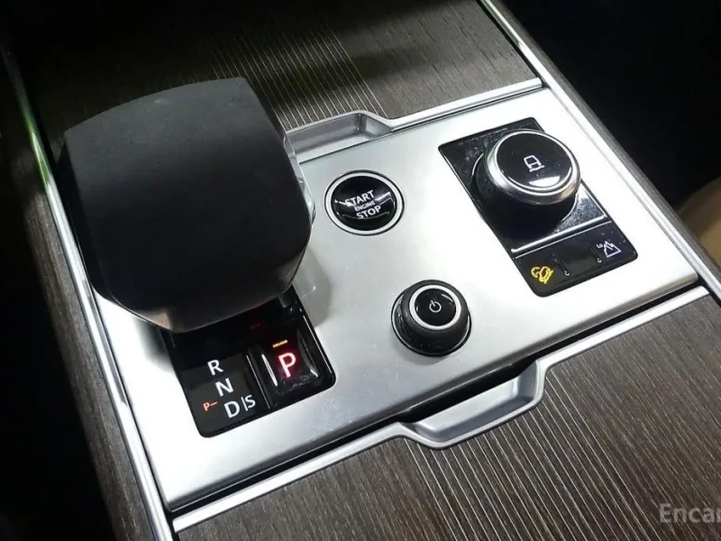 2023 Land Rover Range Rover с пробегом 37 700 км