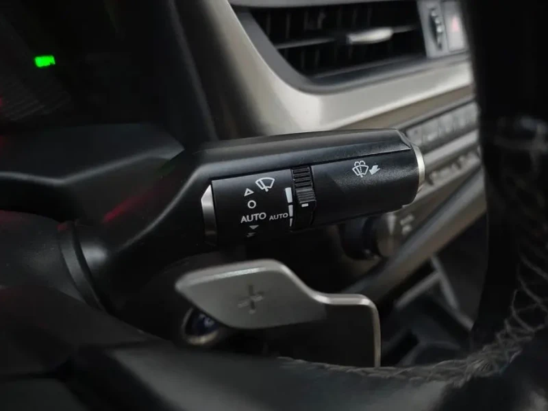 2018 Lexus ES с пробегом 117 235 км