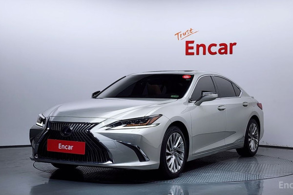2019 Lexus ES с пробегом 37 966 км