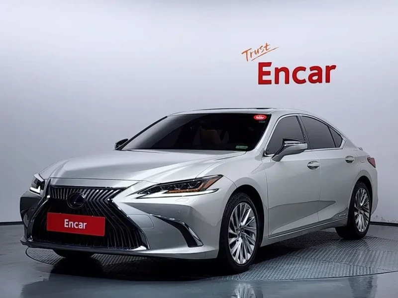 2019 Lexus ES с пробегом 37 966 км
