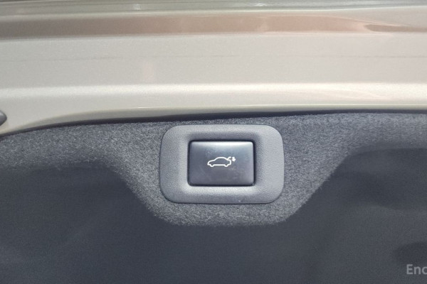 2019 Lexus ES с пробегом 37 966 км