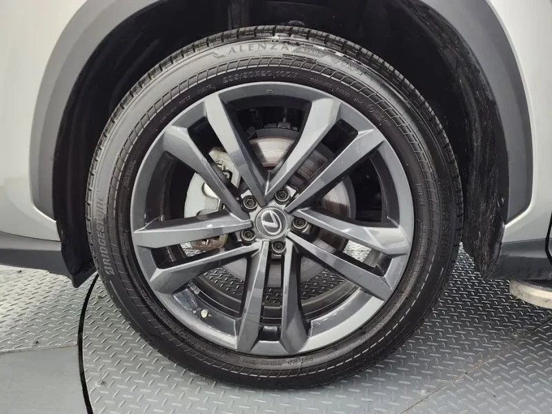 2023 Lexus NX с пробегом 65 978 км