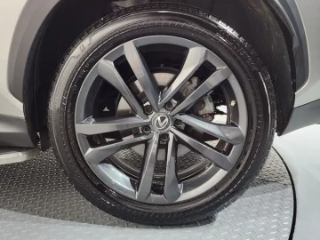 2023 Lexus NX с пробегом 65 978 км
