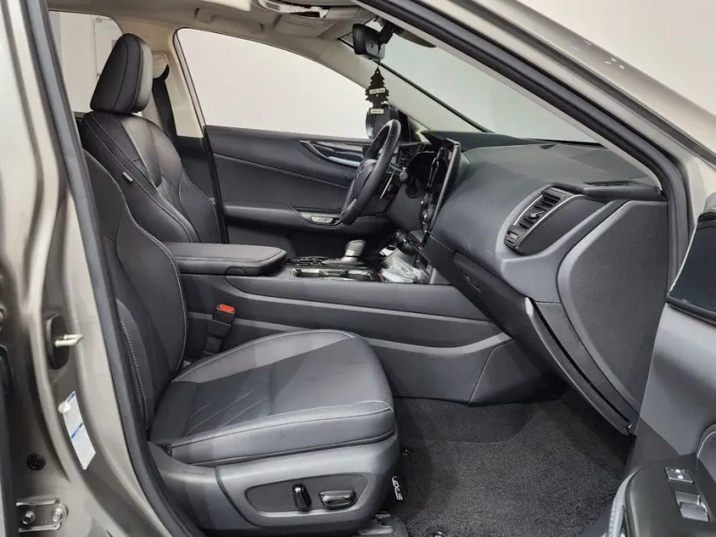 2023 Lexus NX с пробегом 65 978 км