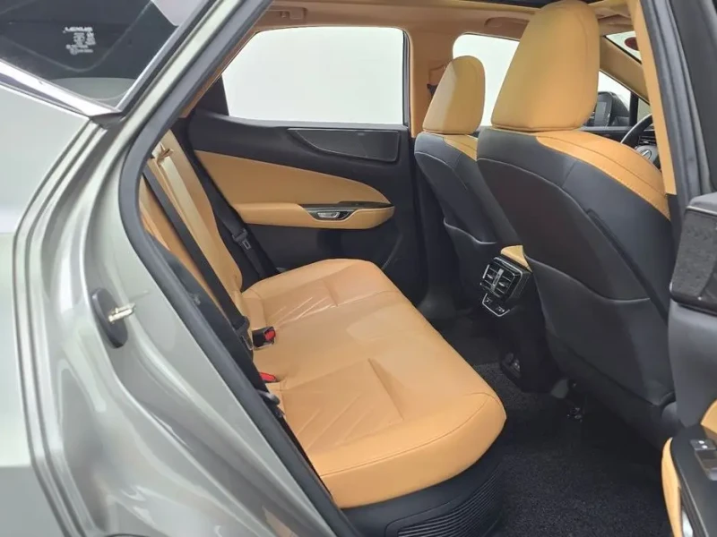 2023 Lexus NX с пробегом 20 202 км